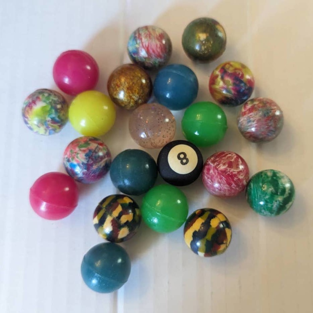21 Bouncy Balls